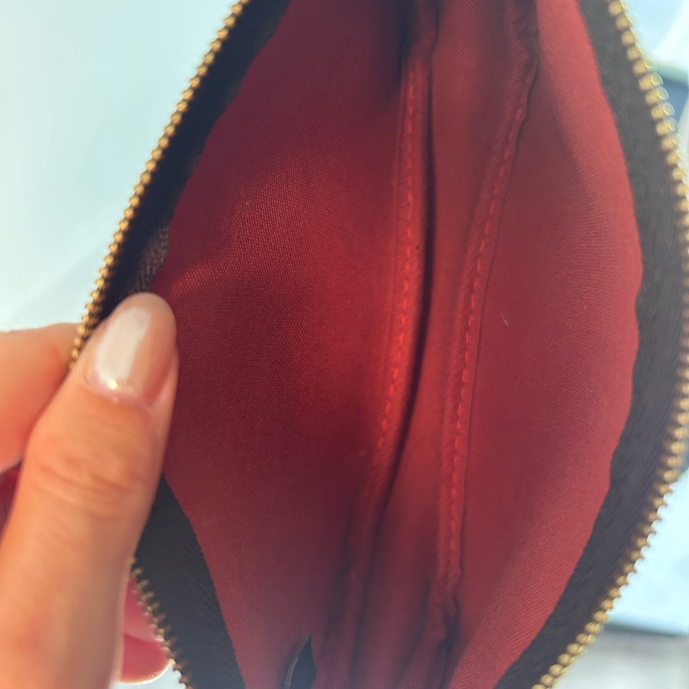 Louis Vuitton Pochette Accessoires - Picture 6 of 13